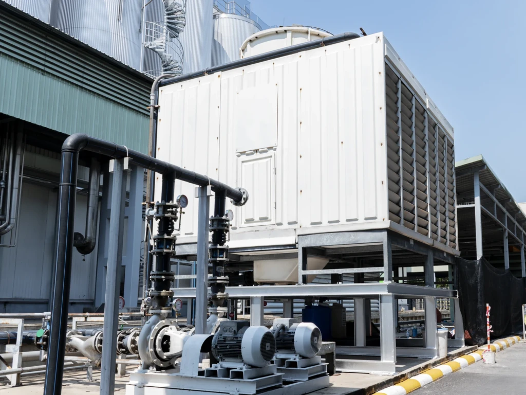 Torre de resfriamento de um sistema de climatização industrial